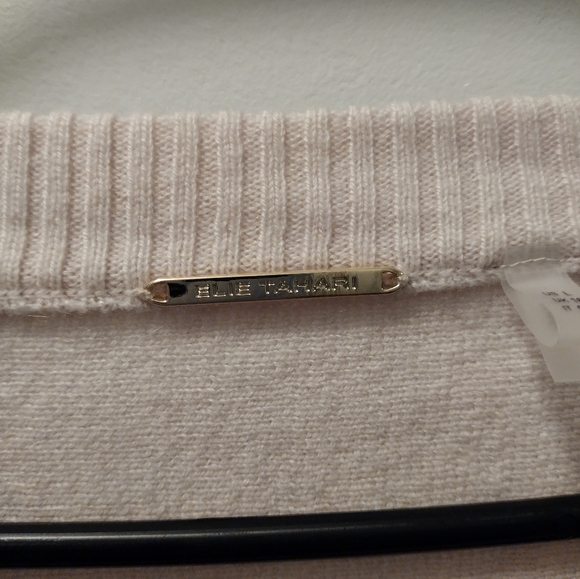 Elie Tahari Sweater - Picture 4 of 4
